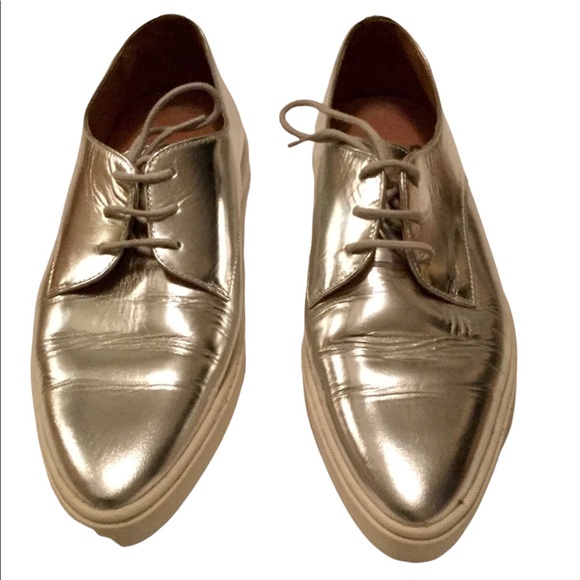 SWEAR metallic pointed toe flats. - Picture 2 of 4